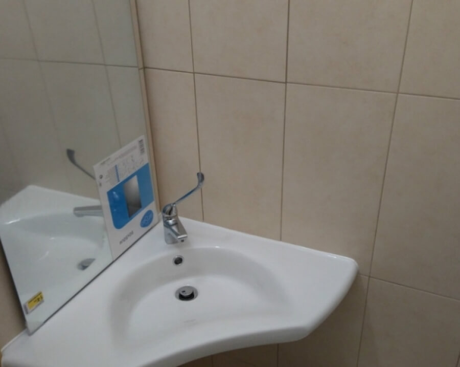 Sanitário para pessoas com Mobilidade Reduzida